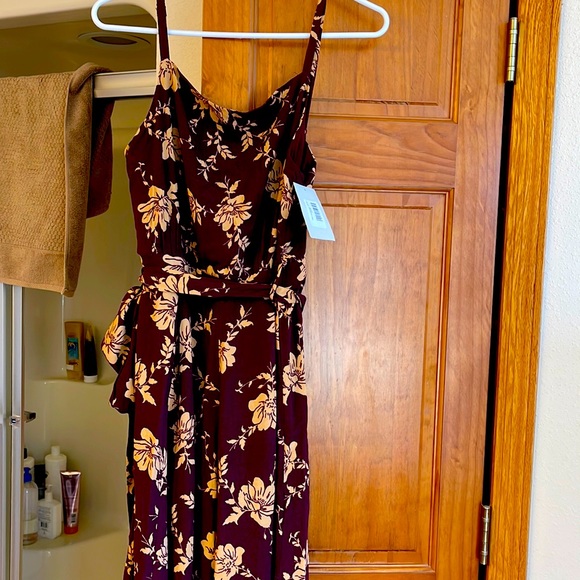 Pants - Boutique pants suit with spaghetti straps. Wide legs with side slits.